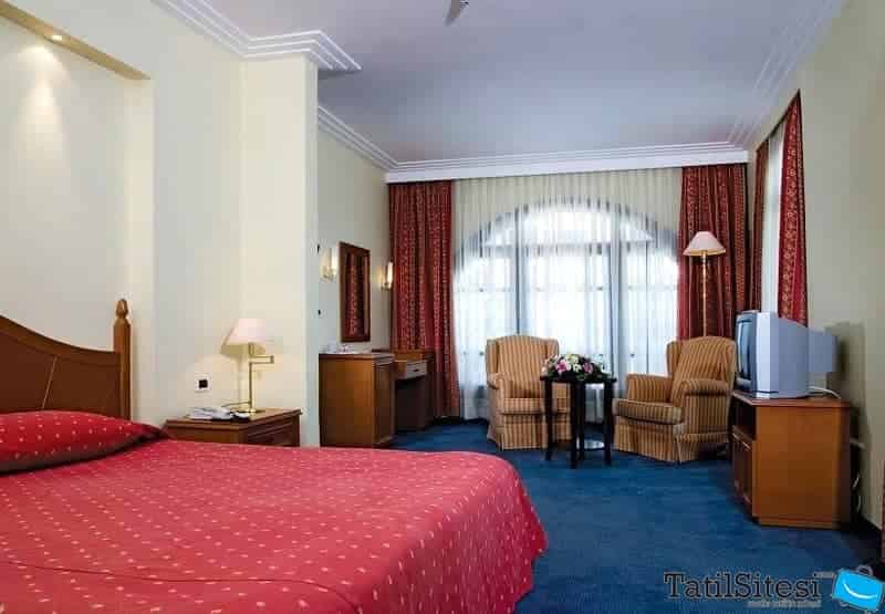 Klassis Golf & Country Club 